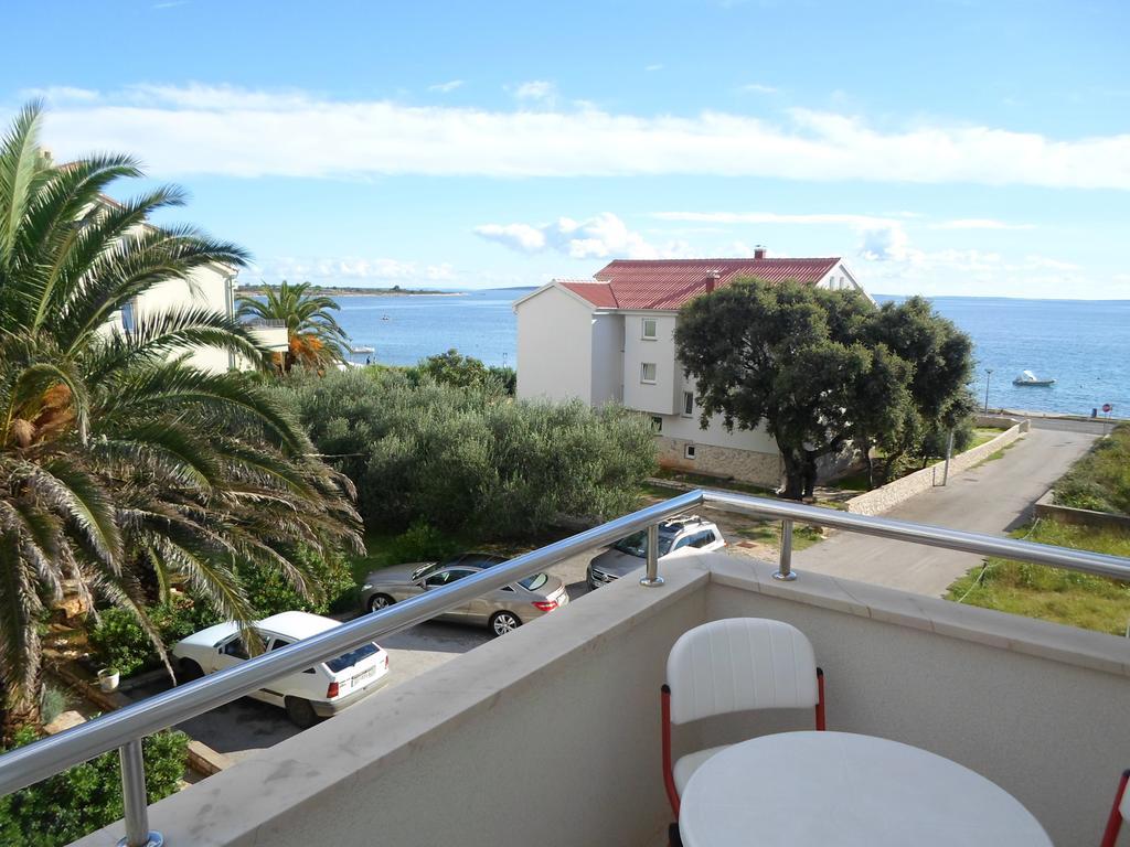 Apartments Biba Novalja Oda fotoğraf